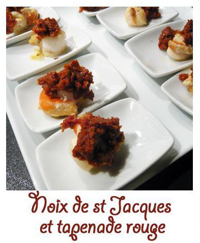 Noix de st Jacques à la tapenade rouge