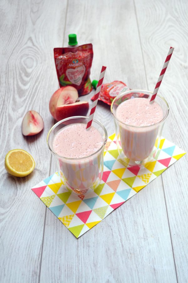 Milkshake nectarine fraise