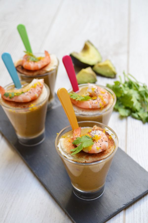 Gaspacho d’avocat, crevettes & agrumes