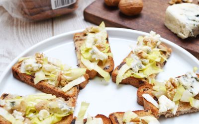 Tartines d’endives et roquefort