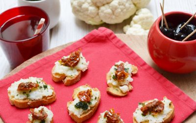 Crostinis aillés au chou-fleur