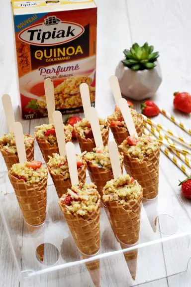 Cornets de quinoa aux fruits frais râpés