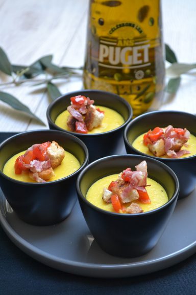 Gaspacho de haricots blancs, petits légumes et pancetta grillée