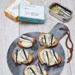 Crostinis de sardinettes et mozzarella minute