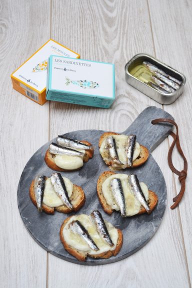 Crostinis de sardinettes et mozzarella minute