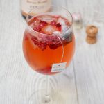 Le Frui’TEA (Cocktail à base de Roche Mazet Syrah Brut Rosé)