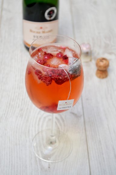 Le Frui’TEA (Cocktail à base de Roche Mazet Syrah Brut Rosé)