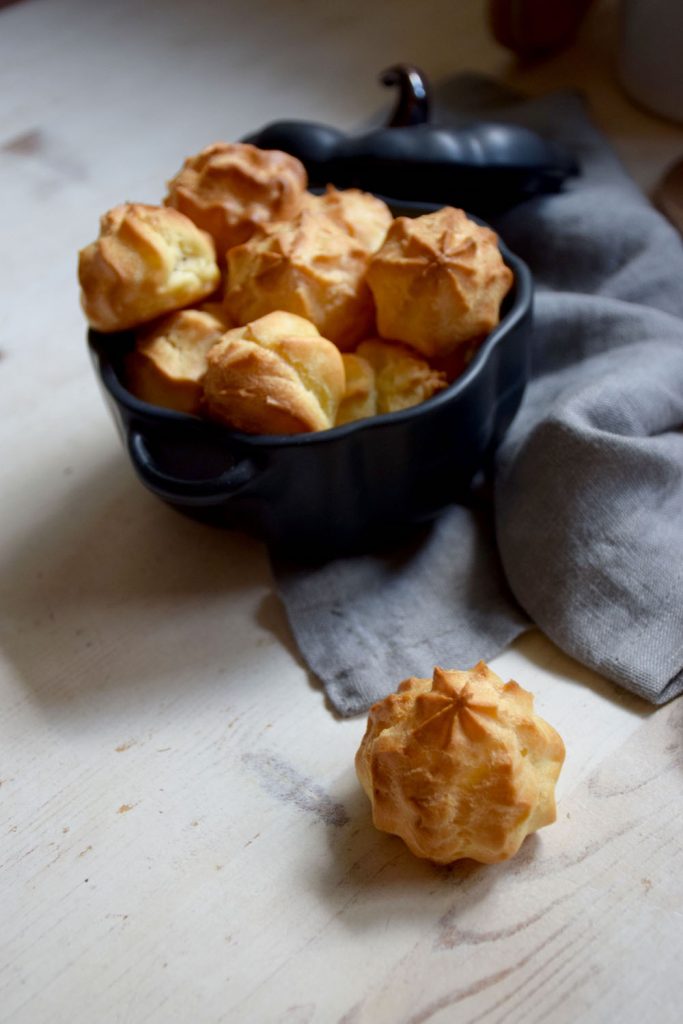 gougères-parmesan