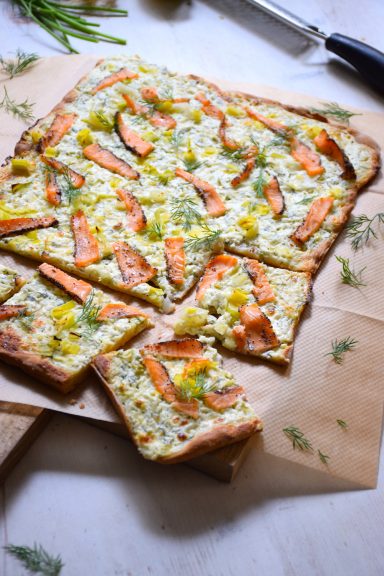 Tarte flambée au saumon