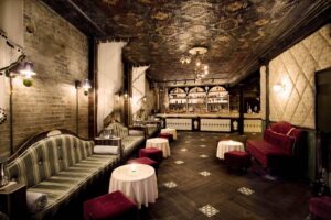 apotheke-cocktail-bar-new-york