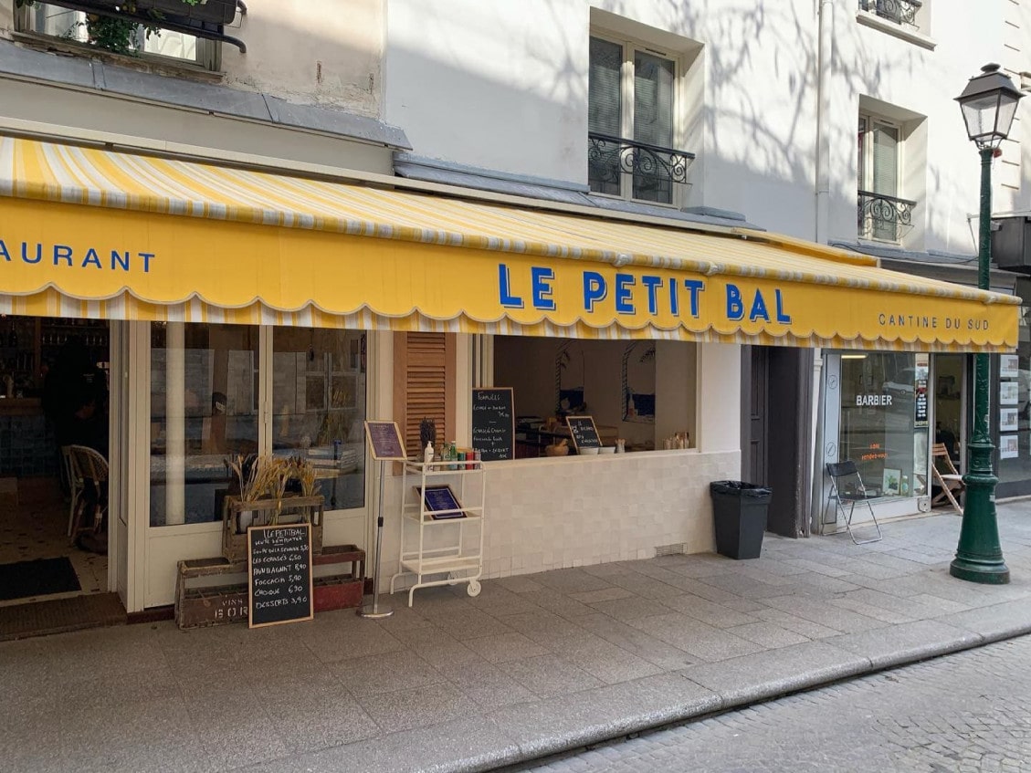 Le petit bal, le bar des copains